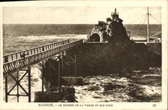 CPA Biarritz Le rocher de la vierge et son pont