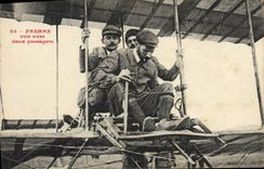 CPA Avion Aviation Farman vole avec deux passagers