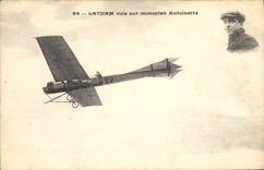 CPA Avion Aviation Latham vole sur monoplan Antoinette