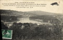 CPA Avion Aviation Bords de la Seine Le pont de Sevres Boulogne St Cloud et le Mont Valerien Aviateur Chavez Bleriot