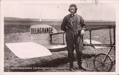 CPA Avion Aviation Leon Delagrange sur son monoplan Bleriot