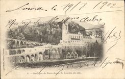 VINTAGE POSTCARD Basilica of Notre Dame De Lourdes