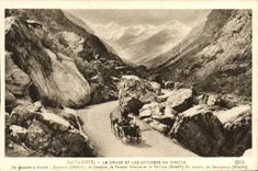 VINTAGE POSTCARD Gavarnie Cheos And Summits Of the Circus