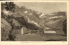 VINTAGE POSTCARD View Of the Circus De Gavarnie