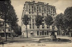 VINTAGE POSTCARD Vichy the Radio operator Hotel