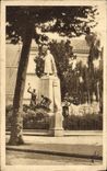 CPA Le Mans Statue de Leon Bollee