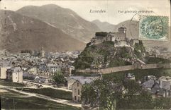 VINTAGE POSTCARD Heavy View and the Fort