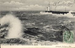 CPA Boulogne Sur Mer Mer Houleuse Phare