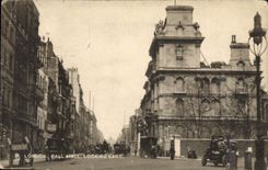 Estaca de Londres de la POSTAL de la VENDIMIA que parece gravemente del este