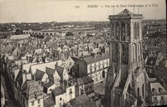 CPA Tours Vue Sur La Tour Charlemagne et la ville