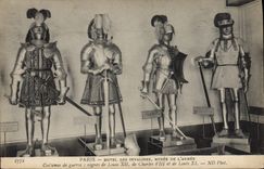 CPA Paris Hotel Des Invalides Musee L'Armee Costumes de guerre Regnes de Louis XII Charles VIII