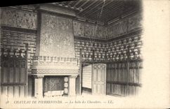 VINTAGE POSTCARD Castle De Pierrefonds the Room of the Knights