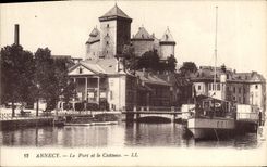 CPA Annecy Le Port et le Chateau Bateau