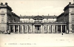 CPA Compiegne Facade Du Chateau