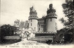 CPA Pierrefonds Le Chateau La Facade Et I'Entree