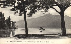 CPA Aix Les Bains Le Lac Du Bourget Et La Dent Du Chat