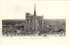 CPA Amiens La Cathedrale Prise A Vol Doiseau