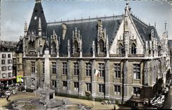 CPM Rouen Palais de Justice et Monument Aux Morts