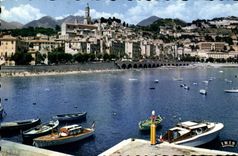 CPM Menton La Vieille Ville le Port et la Plage