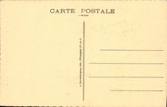 CPA Un coin du lac Pavin Barque 