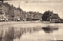 CPA Honfleur Quai Ste Catherine et la Lieutenence