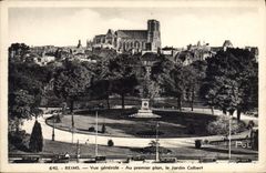 CPA Reims Vue Generale au Premier Plan le Jardin Colbert