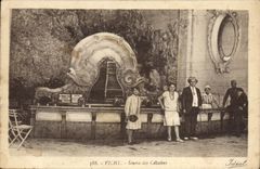 CPA Vichy Source des Celestins