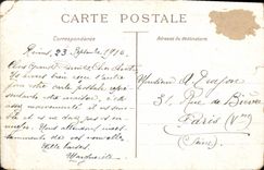 CPA Fantaisie Femme Interieur Chat 