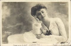 CPA Fantaisie Femme Pierat