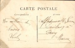 Mujer de la fantasía de la POSTAL de la VENDIMIA