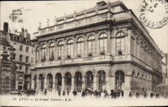 VINTAGE POSTCARD Lyon the Large Theater