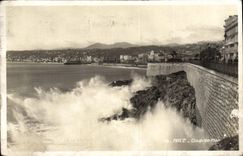VINTAGE POSTCARD Nice Heavy swell