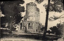 CPA Nimes La Tour Magne