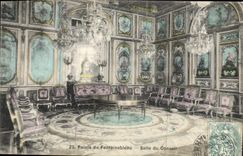 VINTAGE POSTCARD Palate of Fontainebleau Room of the Council