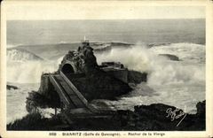 VINTAGE POSTCARD Biarritz Rock of the Virgin