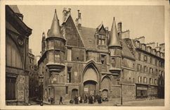 VINTAGE POSTCARD Paris While Strolling Hotel Of Sens