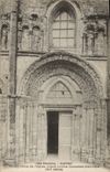CPA Charente Ruffec Portall roman de l'Eglise 