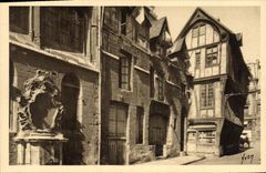 CPA Rouen Vieilies Maisons Dans La Rue Saint Romain