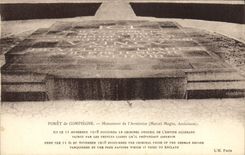 Taladro de la POSTAL de la VENDIMIA de Compiegne Monument De I' Armistice Militaria
