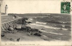 CPA Cannes Le Phare Un Jour De Beau Temps