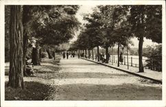 CPA Vichy Les Quais de l'Allier