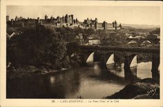 CPA Carcassonne Le Pont Neuf et la Cite