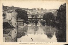 CPA Poitiers Vue Sue Le Clain Prise Du Pont Guillon