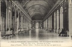 VINTAGE POSTCARD Versailles Gallery of the Ices Room of the Signature of Peace