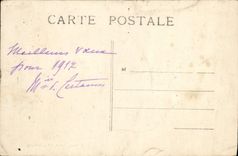 Una escuela primaria más alta de Corbigny de la POSTAL de la VENDIMIA