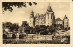 CPA La Rochefoucauld Le Chateau et la Tardoire