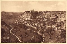 CPA Rocamadour La ville et la vallee vues de la route de l'Hospitalet