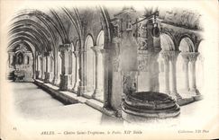 VINTAGE POSTCARD Arles Holy Cloister Trophism the Well