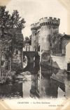 CPA Chartres La porte Guillaume