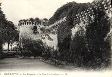 VINTAGE POSTCARD Guerande Walls And Gaudinais